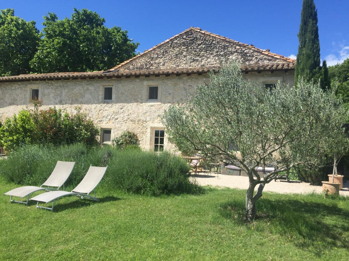 Maison De Charme Dans Domaine 17Eme Tarascon Exterior photo