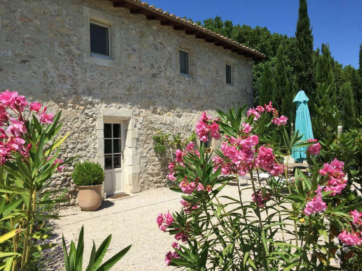 Maison De Charme Dans Domaine 17Eme Tarascon Exterior photo
